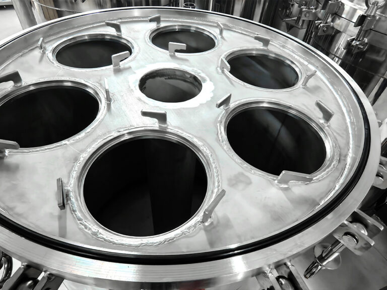 Installation de boîtiers de filtration pour les lignes de filtration des produits finis dans les brasseries