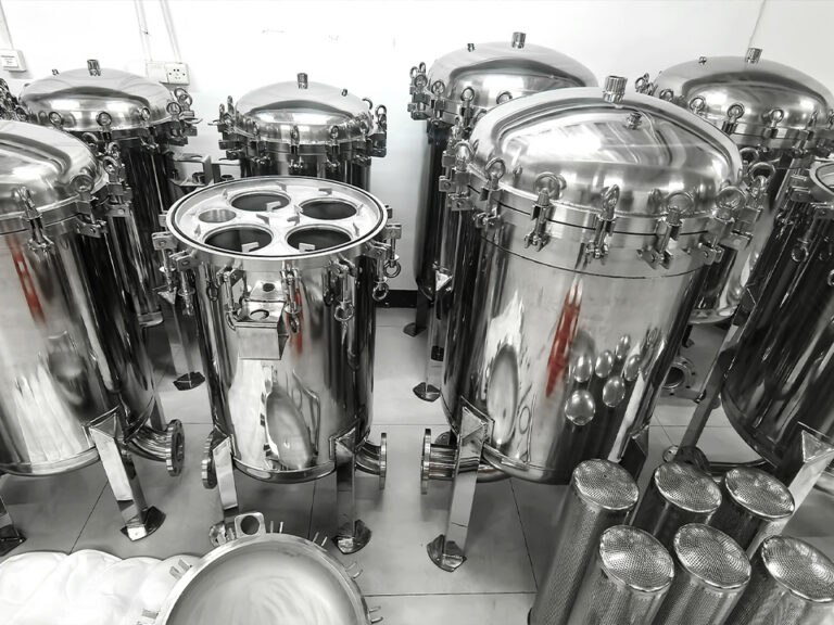 Sintered Metal Filters for High-Temperature Chemical Service 1 Sintered Metal Filters for High-Temperature Chemical Service