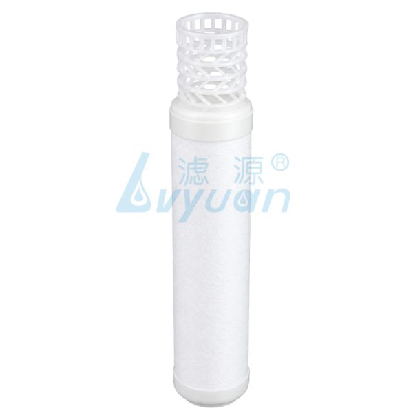Cartouche filtrante en PP extrudé-soufflé 1 Cartouche filtrante soufflée par fusion en PP