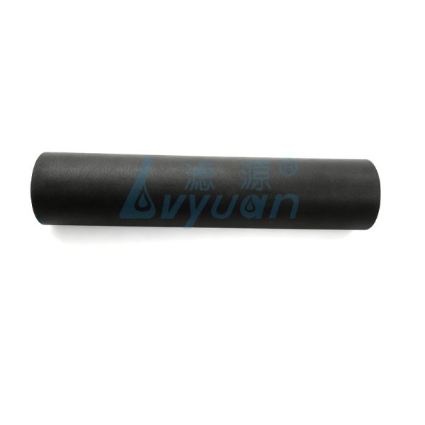 Élément filtrant en charbon actif fritté